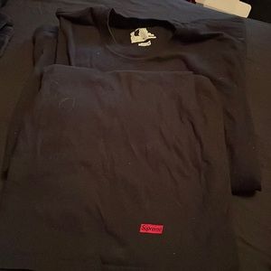 2 authentic supreme black hanes tees size medium